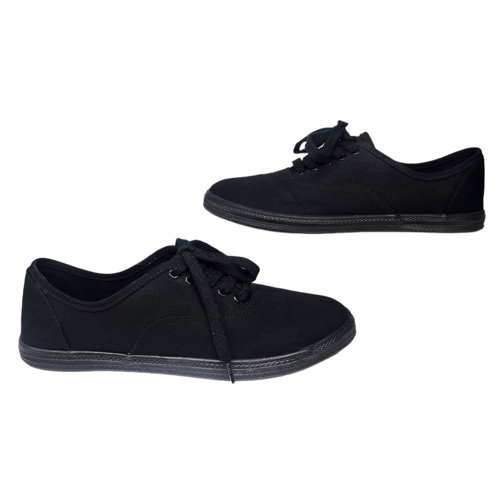 Black Tennis Shoes Womens 10 Universal Thread Fabric Lace Up Like New Low Top